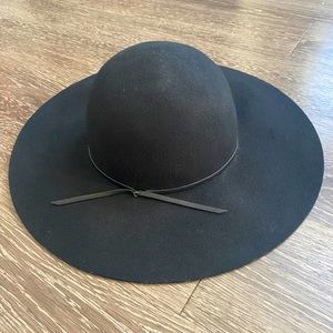 Black wool hat
